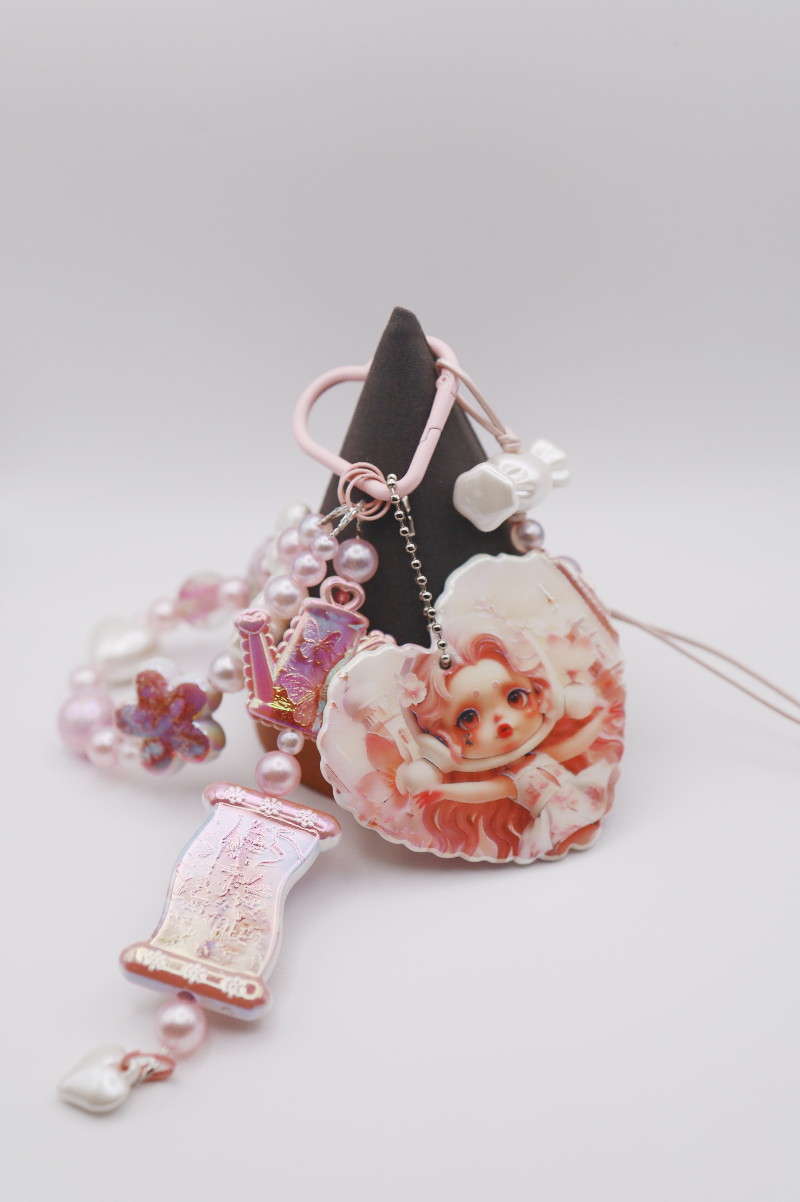 Pink S.Pearl Charm